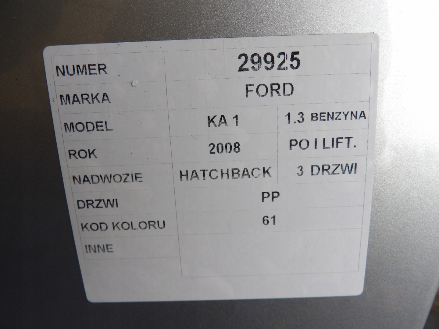 Ford Ka and door front right HB 3D lak.61 lift