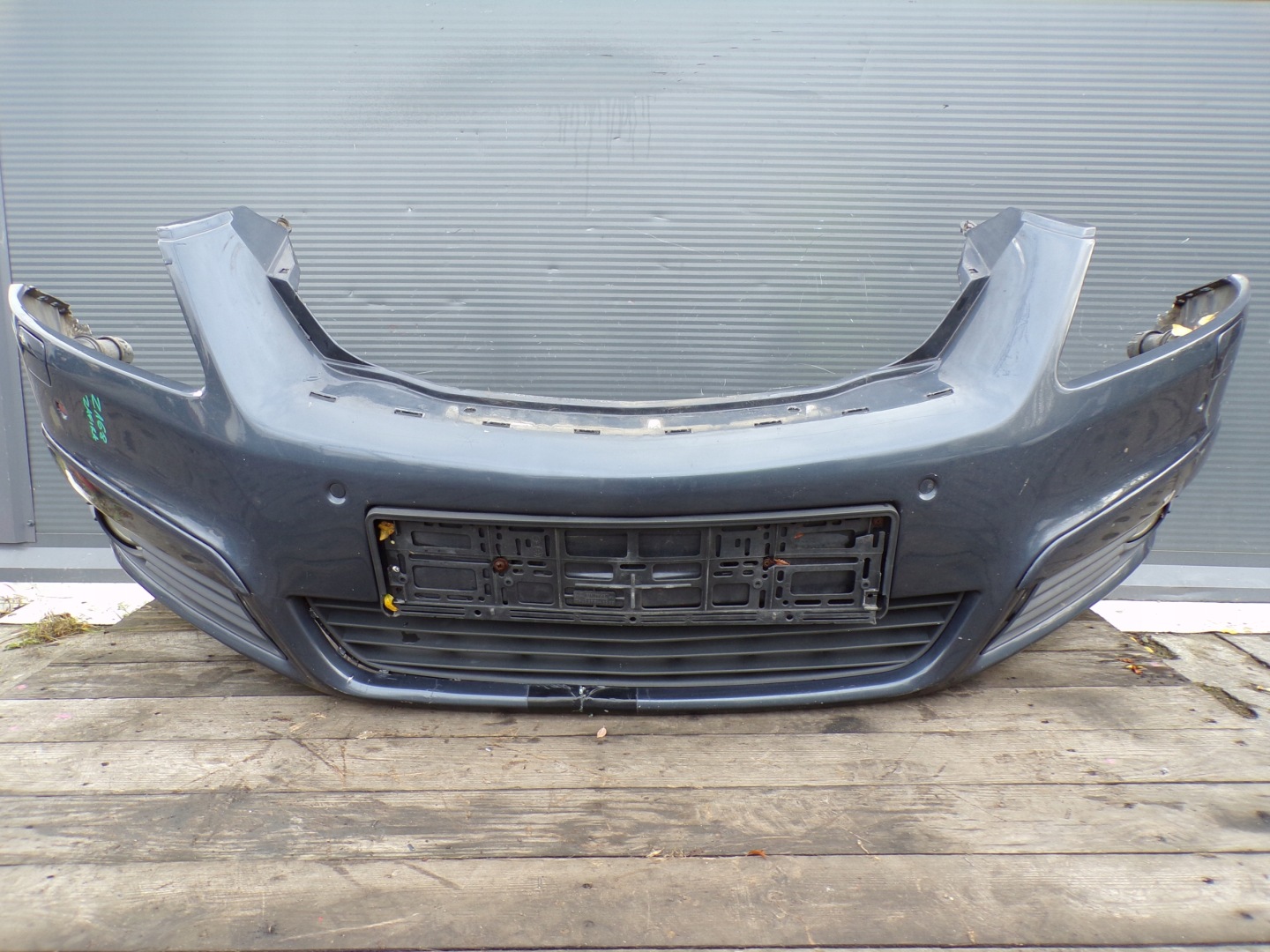 front bumper front OPEL ZAFIRA B washers PDC colour Z168
