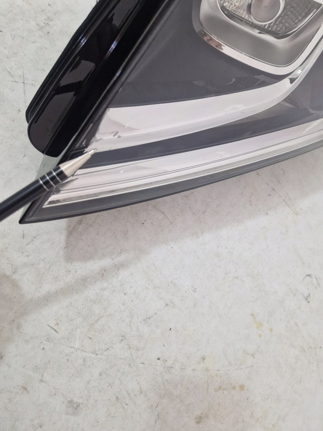 light left front front EU VOLKSWAGEN TOUAREG II 2 LIFT 7P 7P1941033A LED