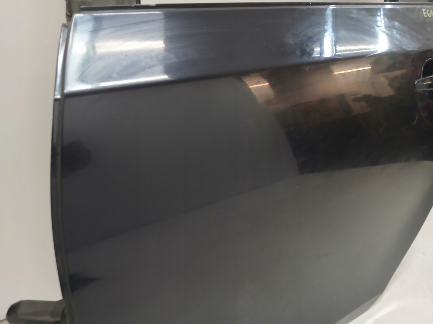 ajtó bal hátsó far BMW E61 CARBONSCHWARZ
