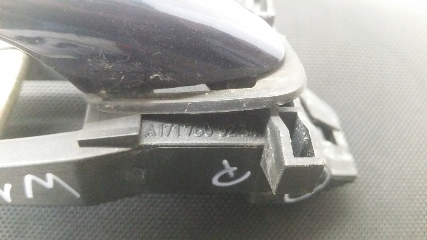 handle right front 1717600234 Mercedes W171