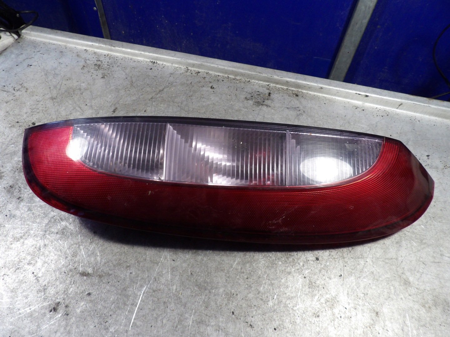 Opel Corsa C light rear right 09114337 HB 3D