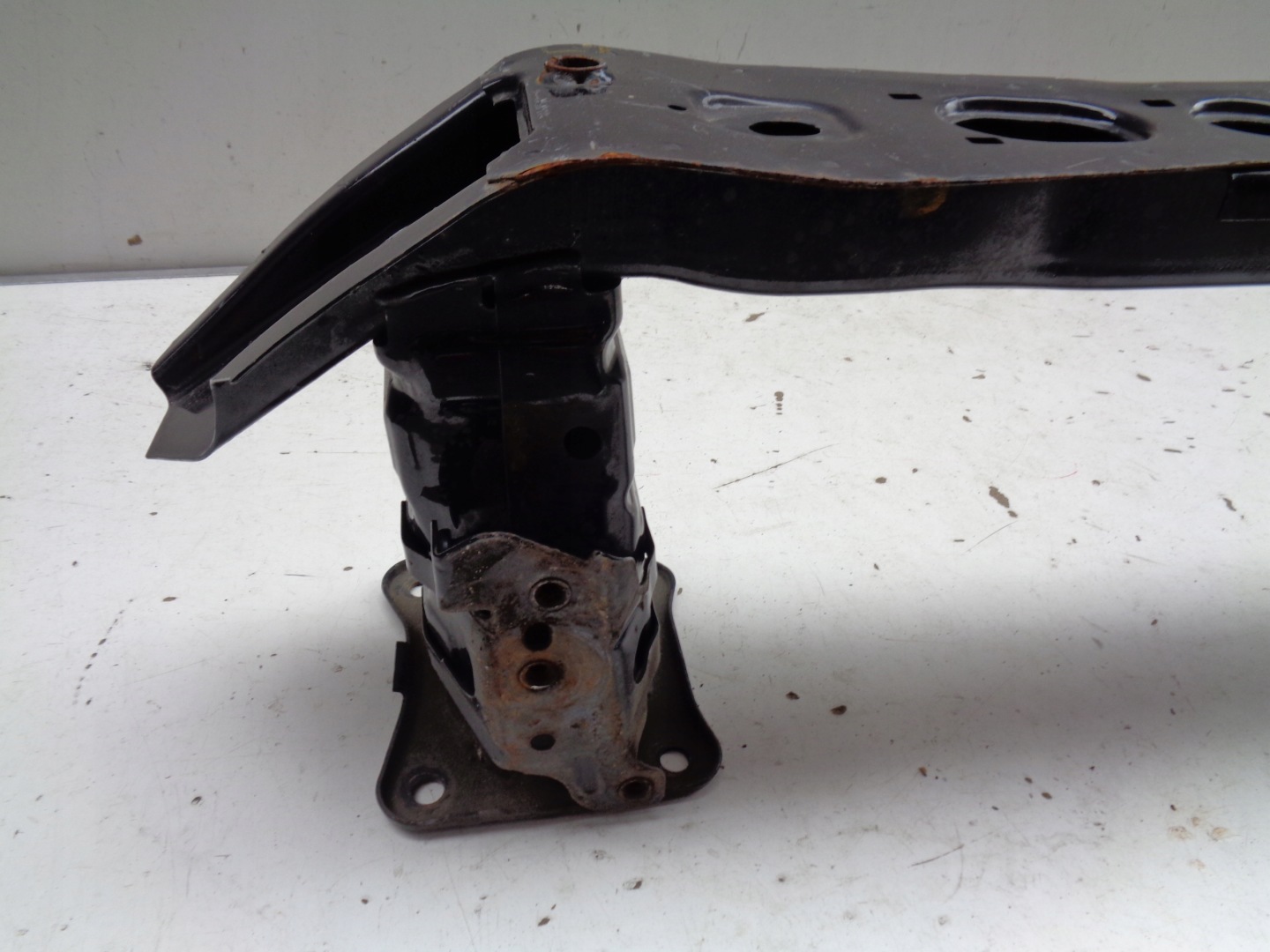 pillar bumper support front FORD FOCUS MK3 14- LIFT