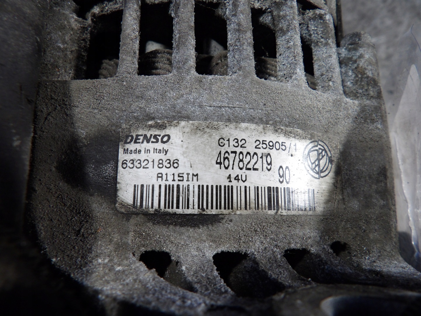 Alfa Romeo 147 alternator 2,0B 63321836 46782219
