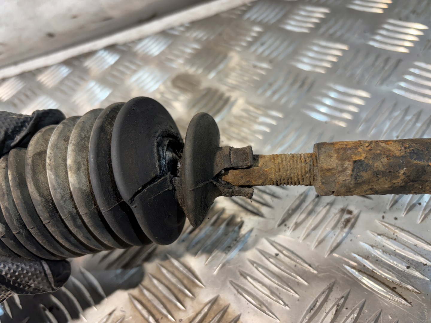 control Volvo XC90 and 1 2,4D 7832565 Anglik