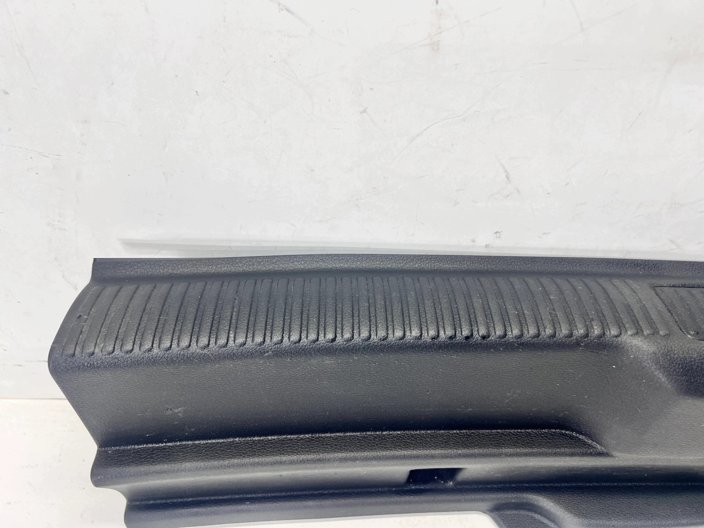 cap supports rear part AUDI A3 8V 3 door 8V3863471D