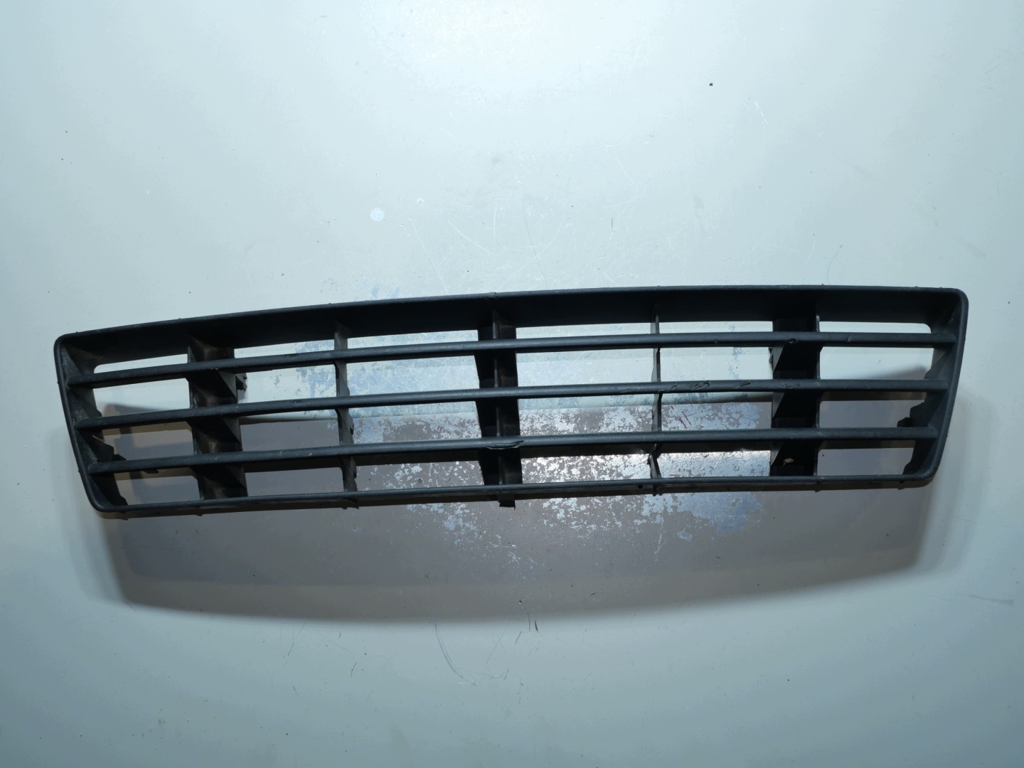 mřížka W nárazník předek 4B0807683F AUDI A6 C5