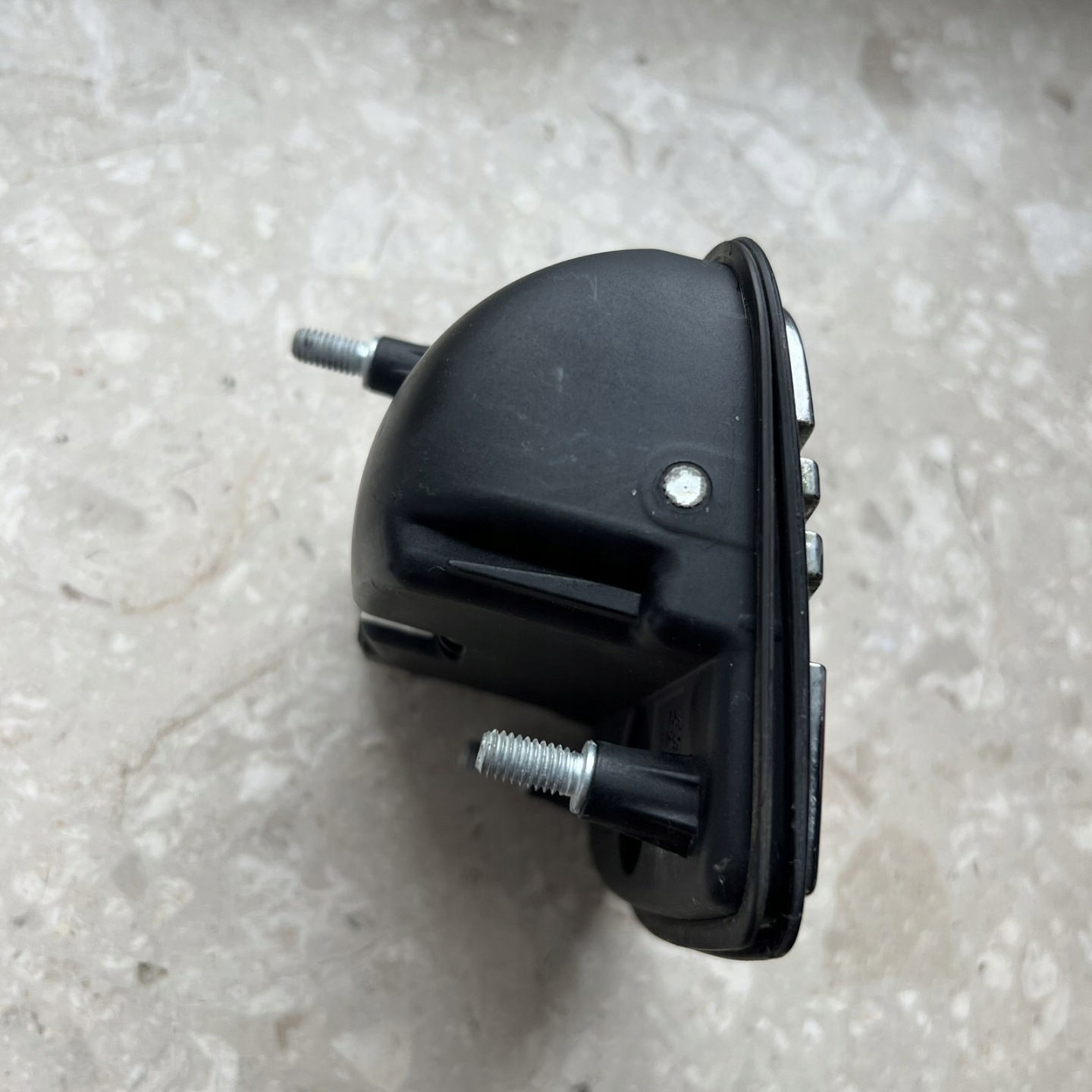 Seat Ibiza III logo handle bonnet 6L6827565C
