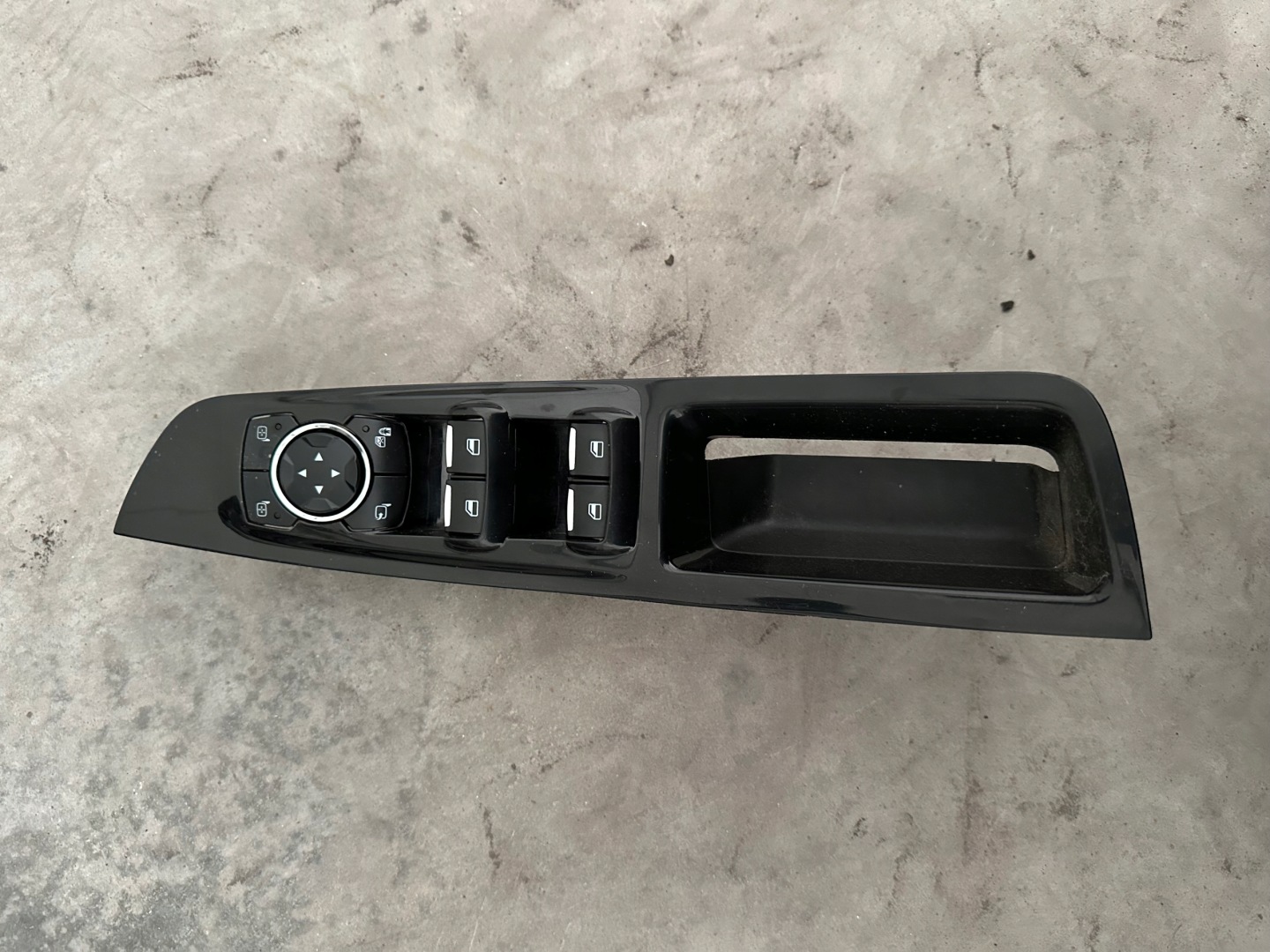 FORD EDGE VIGNALE switch windows left