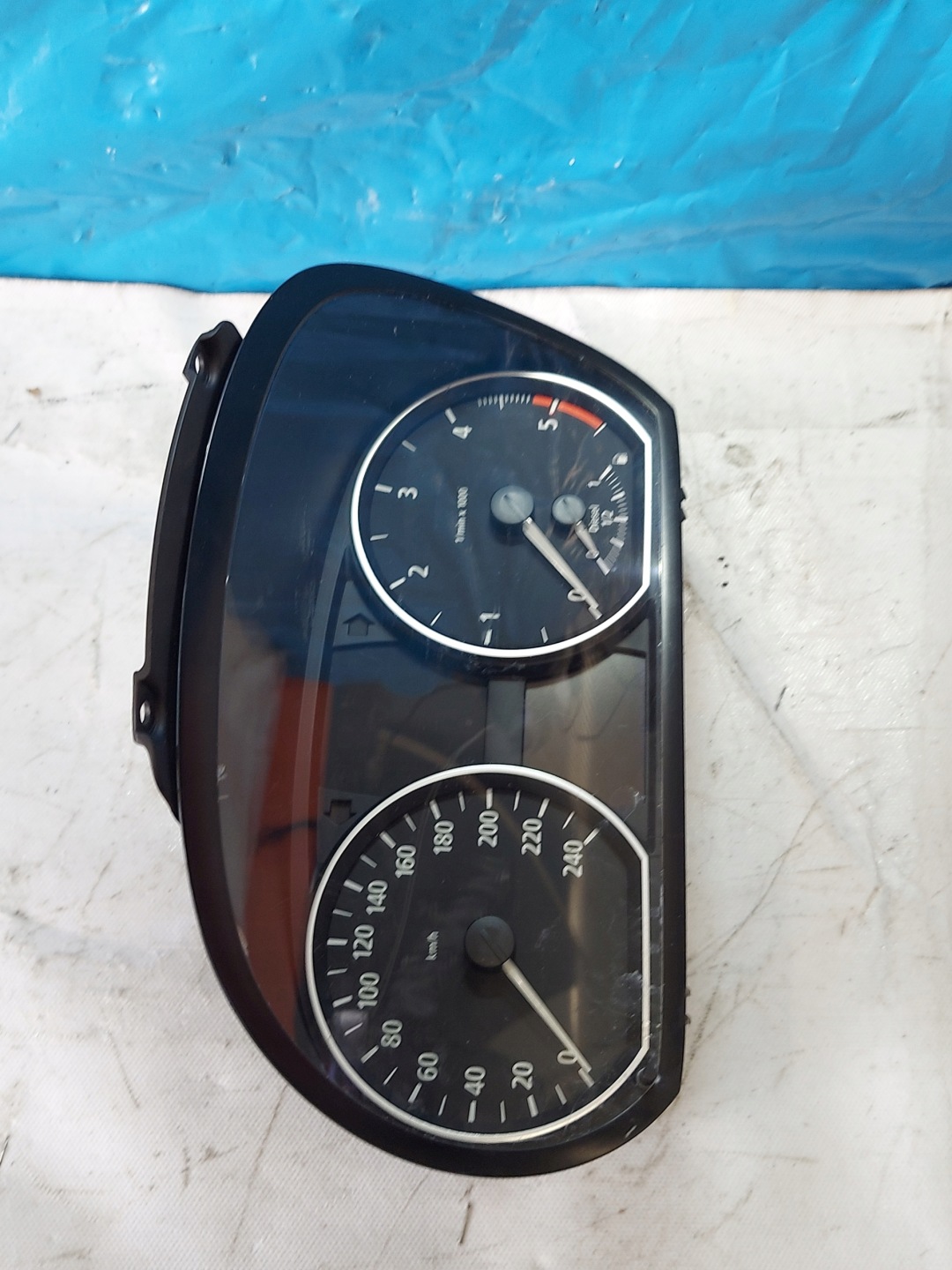 dials clock BMW 1 118D E87 102495246