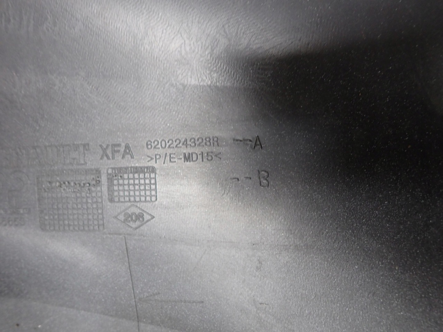 RENAULT SCENIC IV 4 16- bumper front washer 6XPDC 620224328R