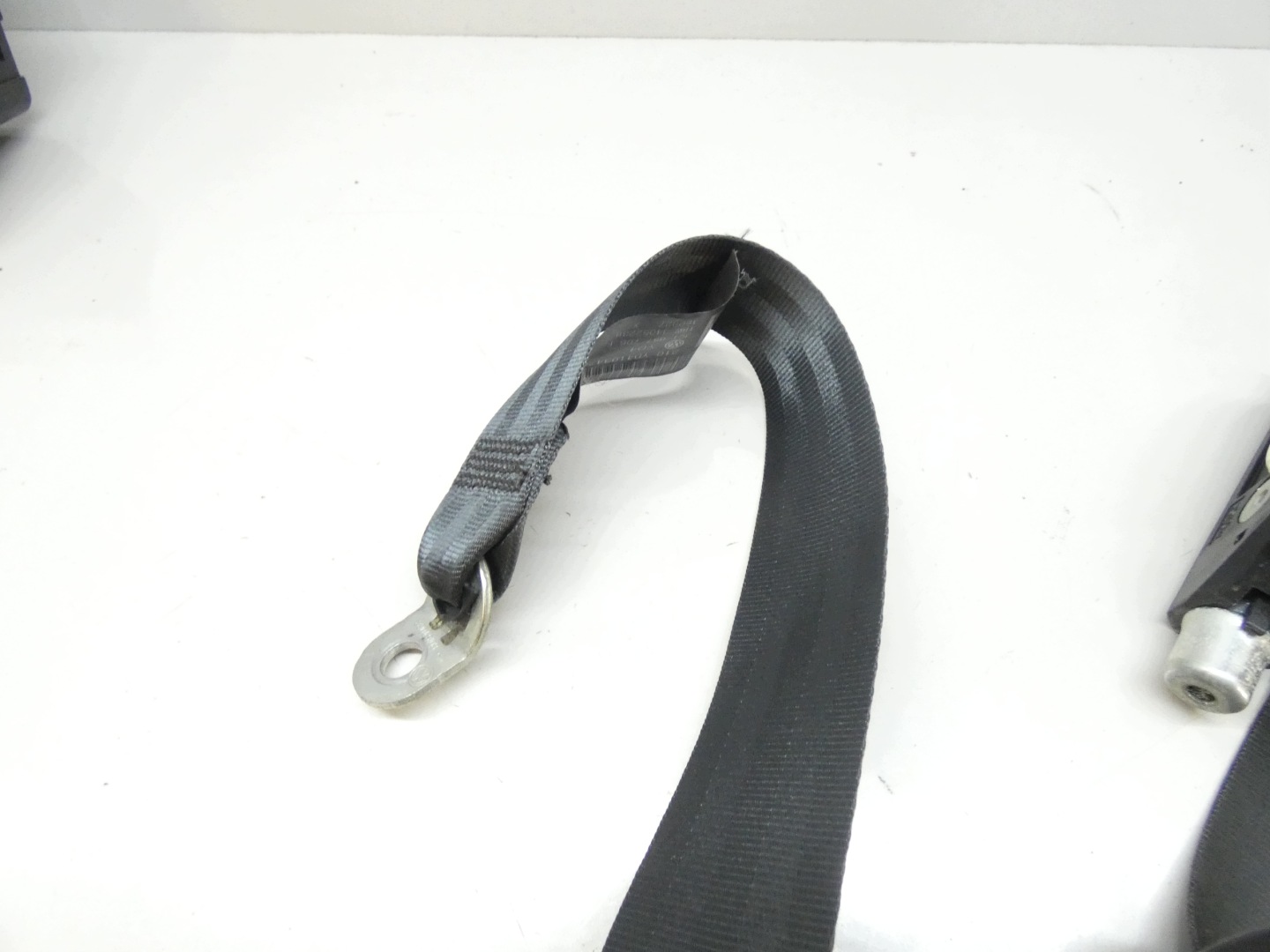 tension belt safety right front VW PASSAT B6 05-10 3C1857706F