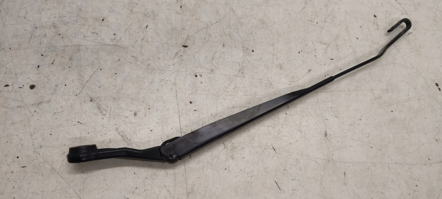 wiper arm left Nissan Micra K12 1,2 12V 3D