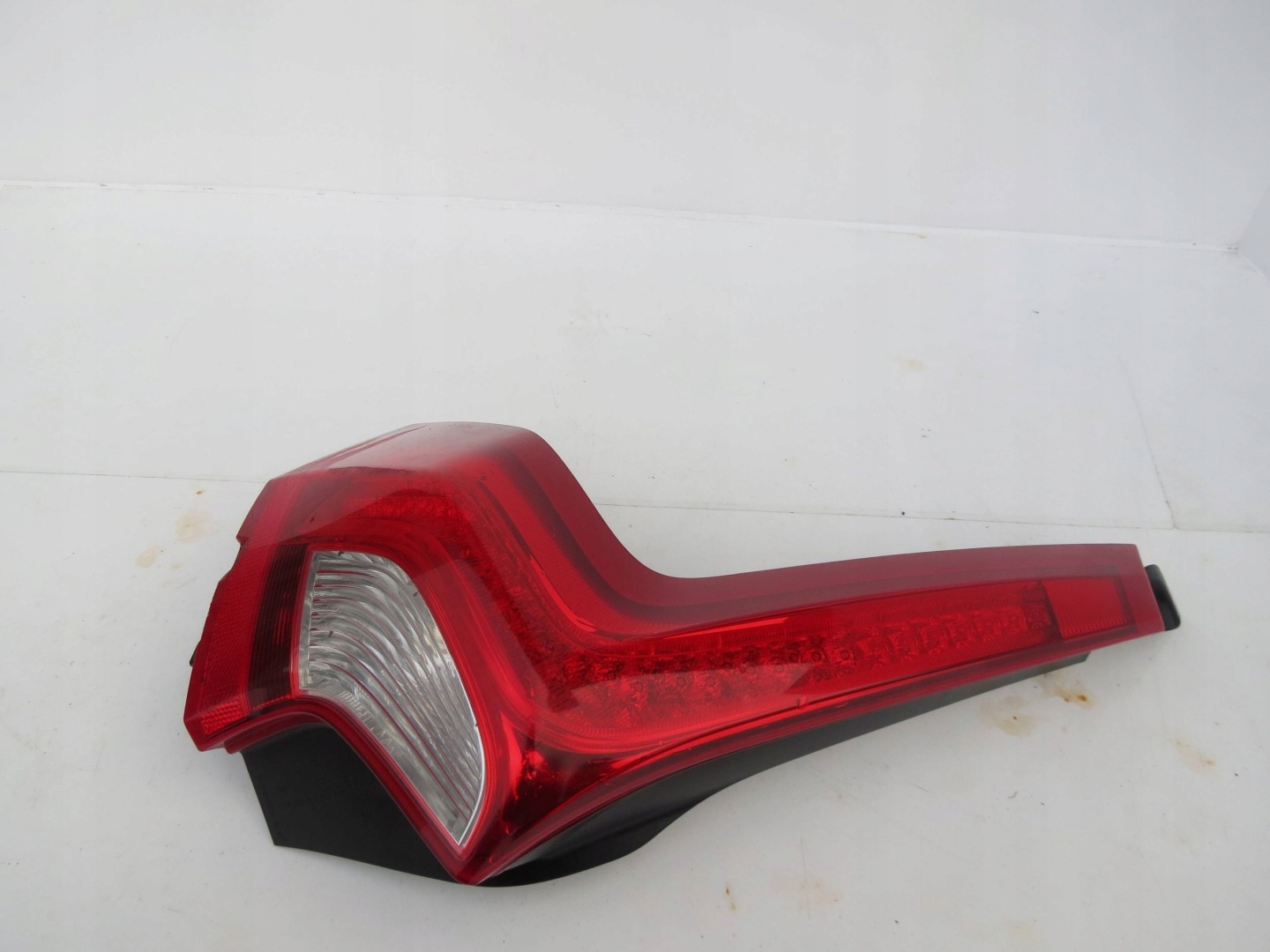 light left/rear part VOLVO V60 and S60 II 31214963 (2013-2018)R.