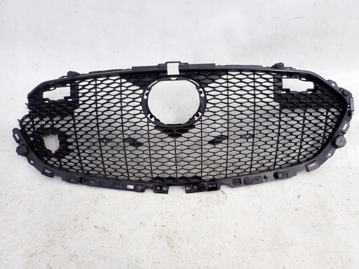 MAZDA 3 IV 19-> Grill Grill