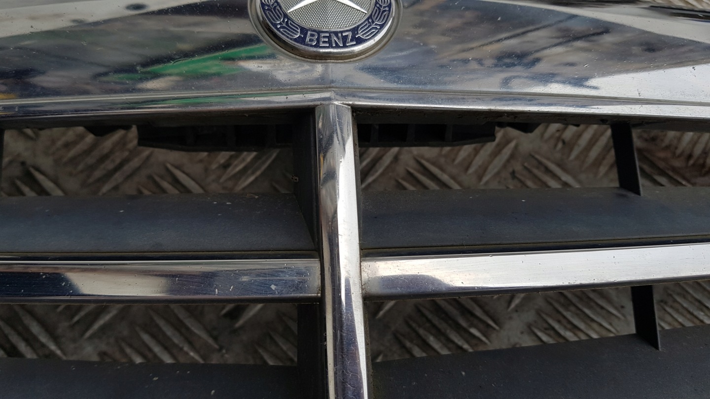 MERCEDES W212 grill grille radiator