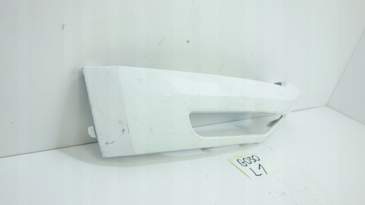 JAGUAR E-PACE X540 2017- grille grid of a bumper right front M9C3-17B875-A