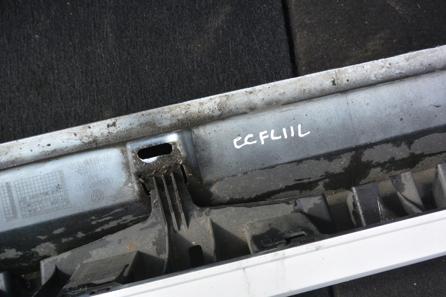 VW PASSAT CC LIFT R-LINE moulding cap threshold left KPL LB9A