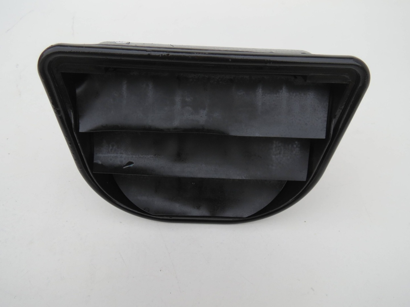grid WENTYLACYJNA rear left right VOLVO XC90 V8 4.4