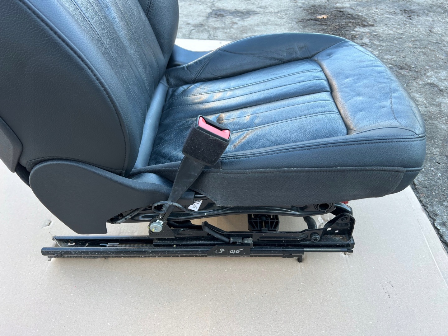 AUDI Q5 80A seat left front front driver´s leather GRZANY