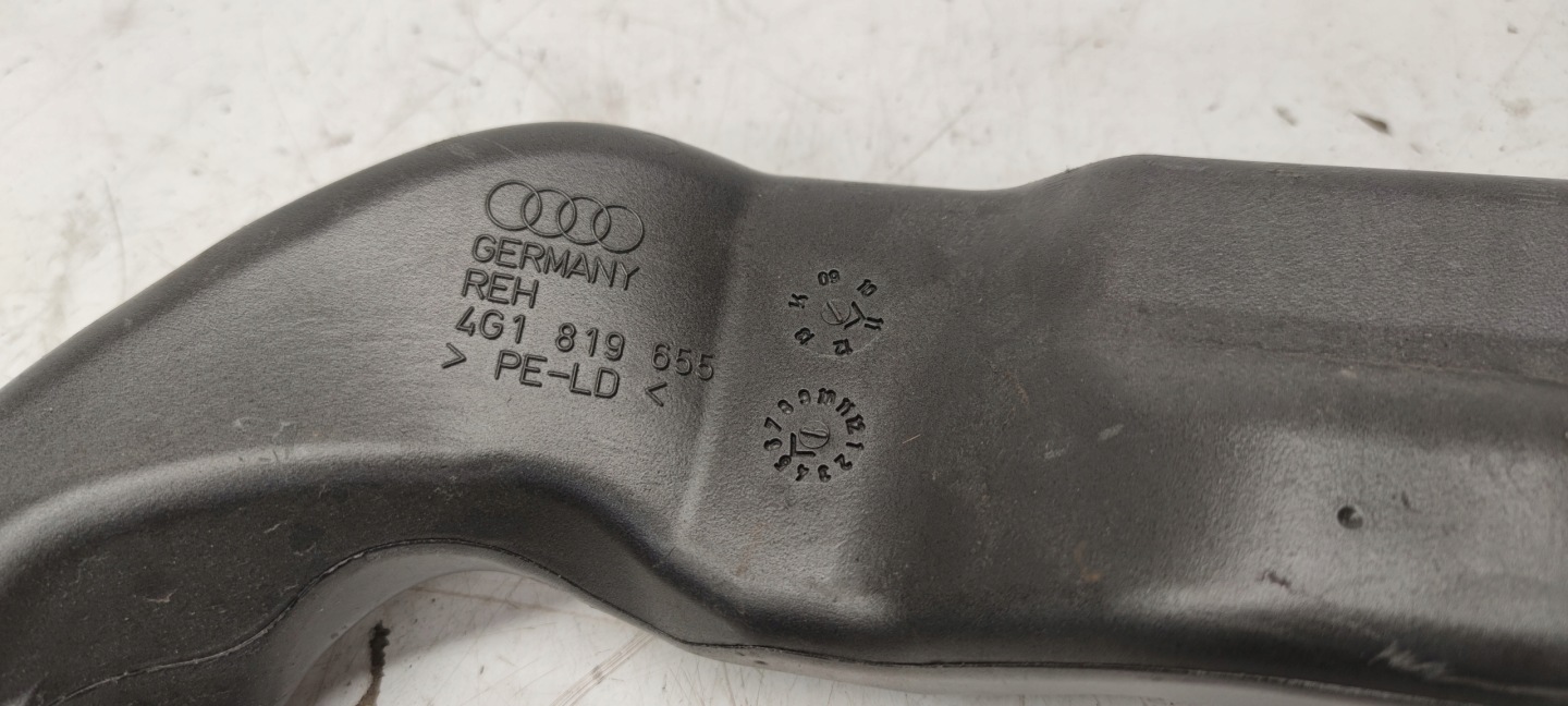 drain POWIETRZNY TUNEL left AUDI A6 C7 4G1819655