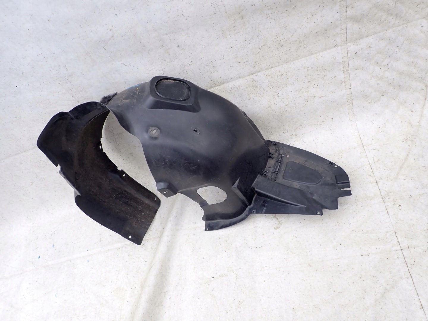 SKODA RAPID 12-19 mudguard left front front