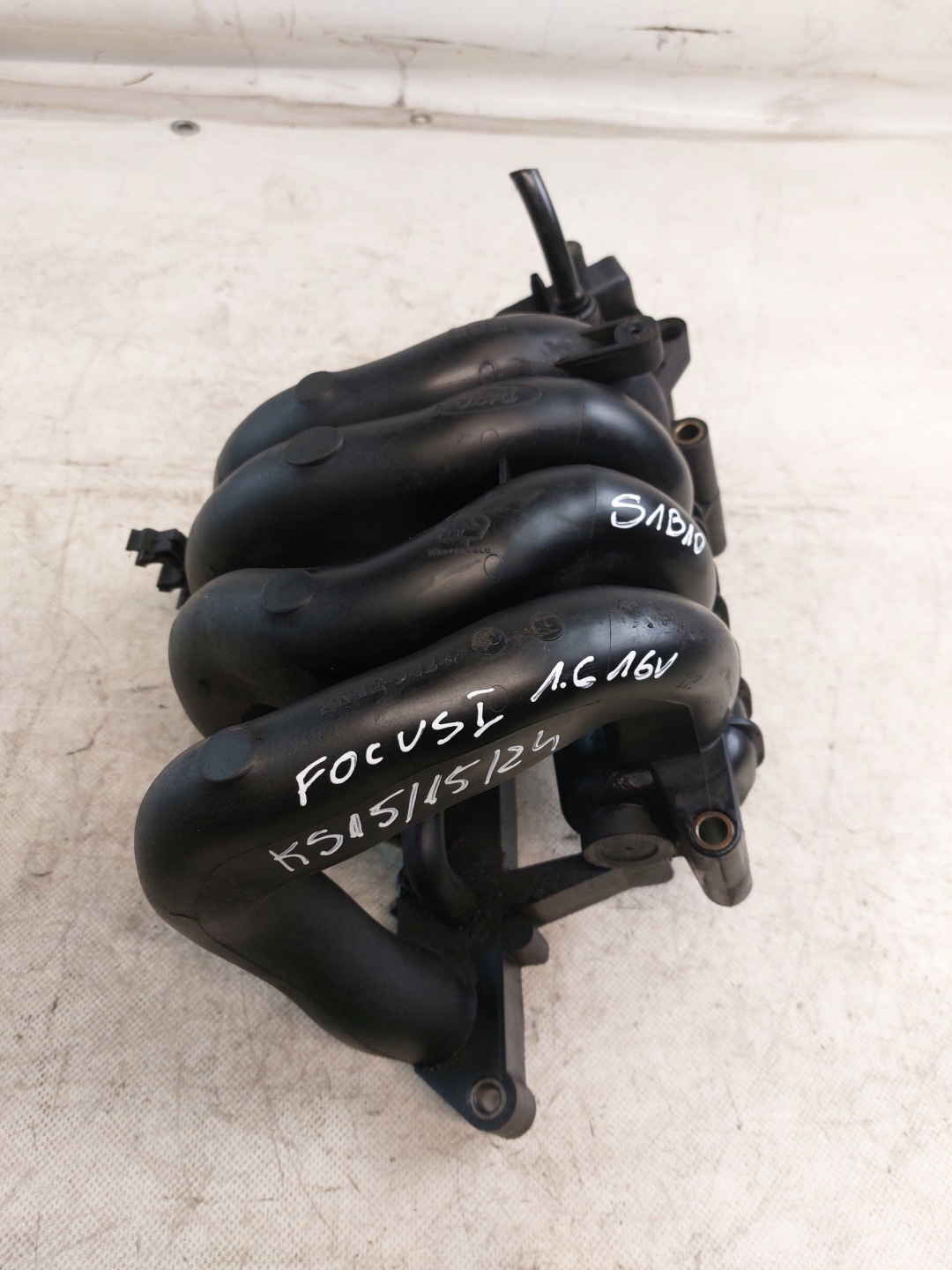 intake manifold FORD FOCUS and 1.6 16V