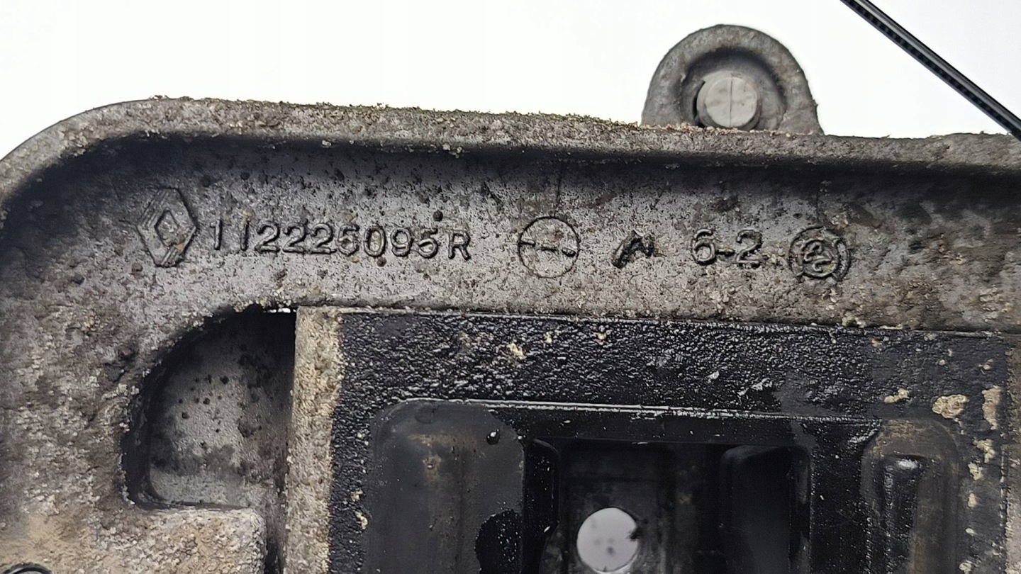 engine mount 112225095R RENAULT MASTER III LIFT