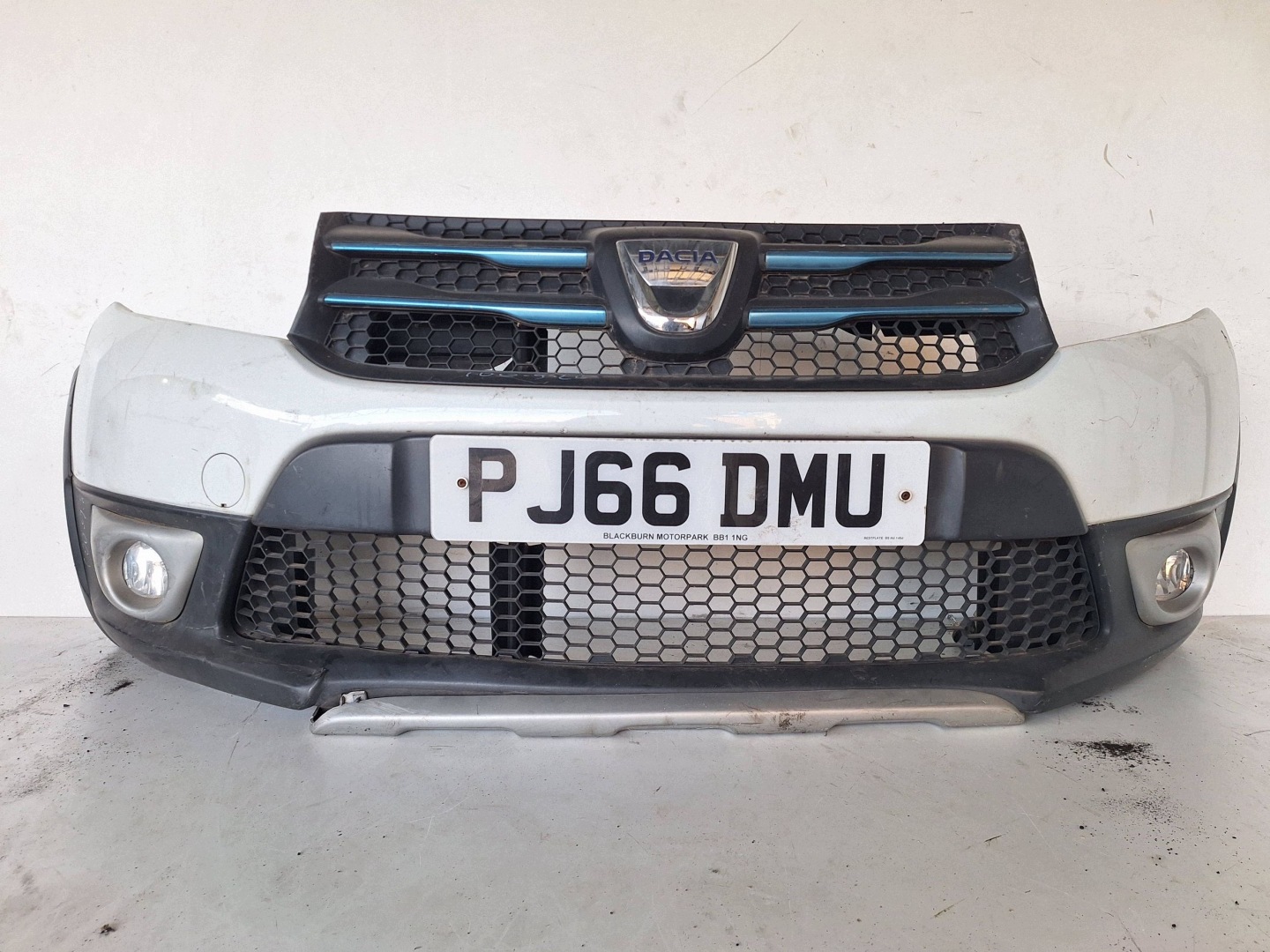 DACIA SANDERO II STEPWAY 12-16 bumper