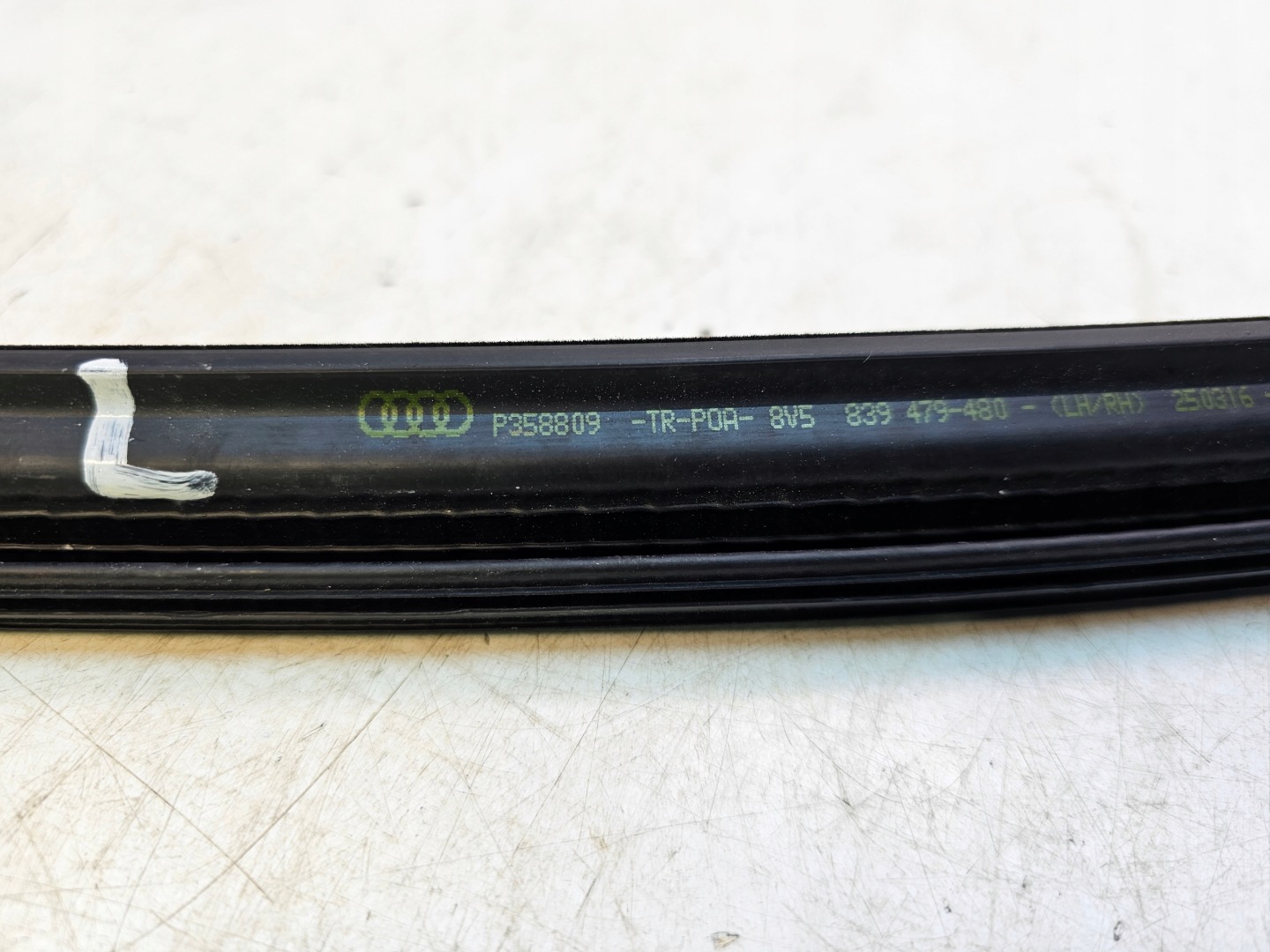 moulding dust windows left rear part AUDI A3 8V sedan 8V5839479