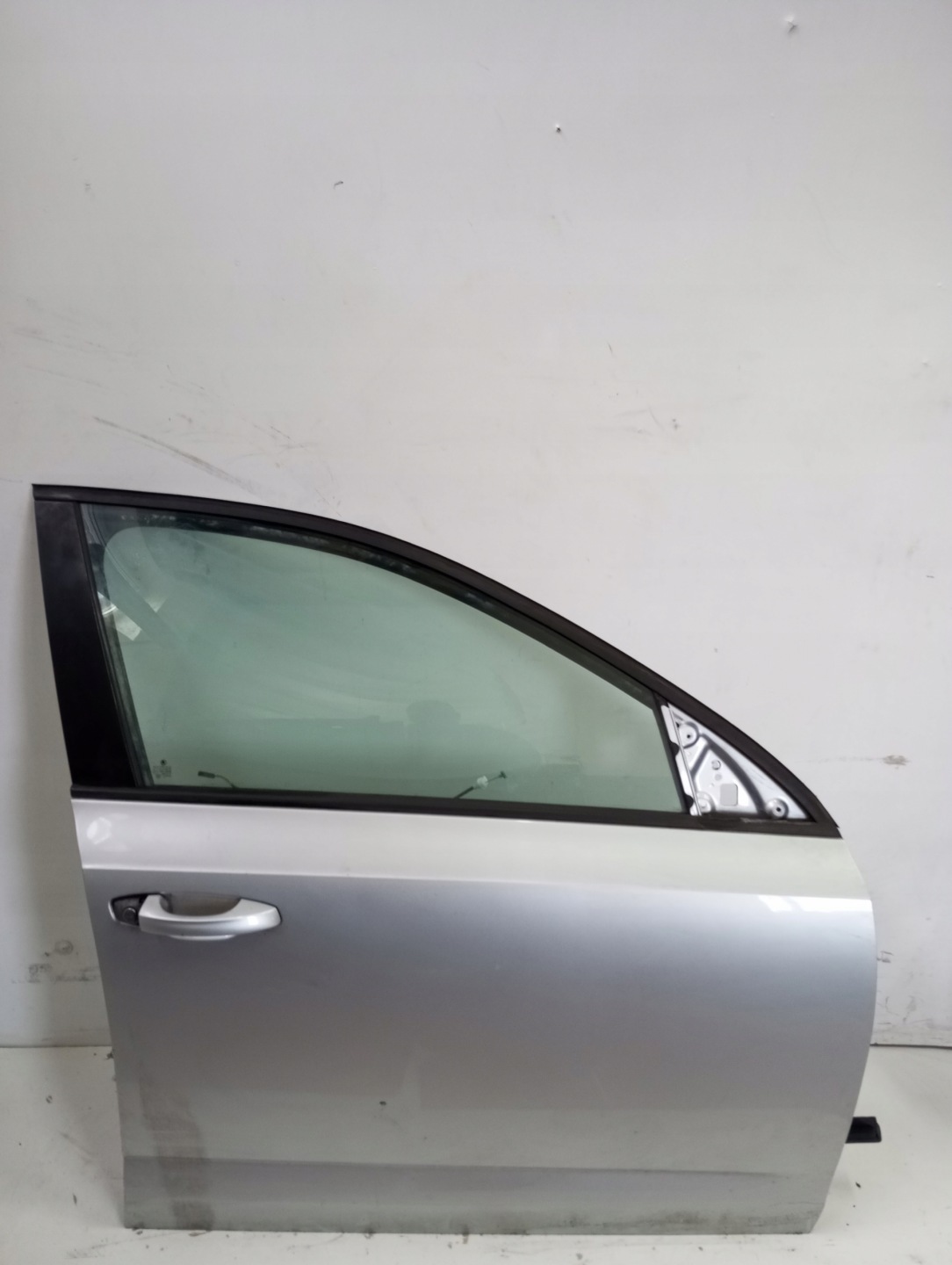 door right front SKODA OCTAVIA 5E0 ANGLIK 13R