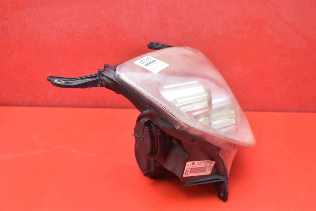 REFLEKTOR right light front lens EU 13170916 OPEL VECTRA C LIFT 05-09