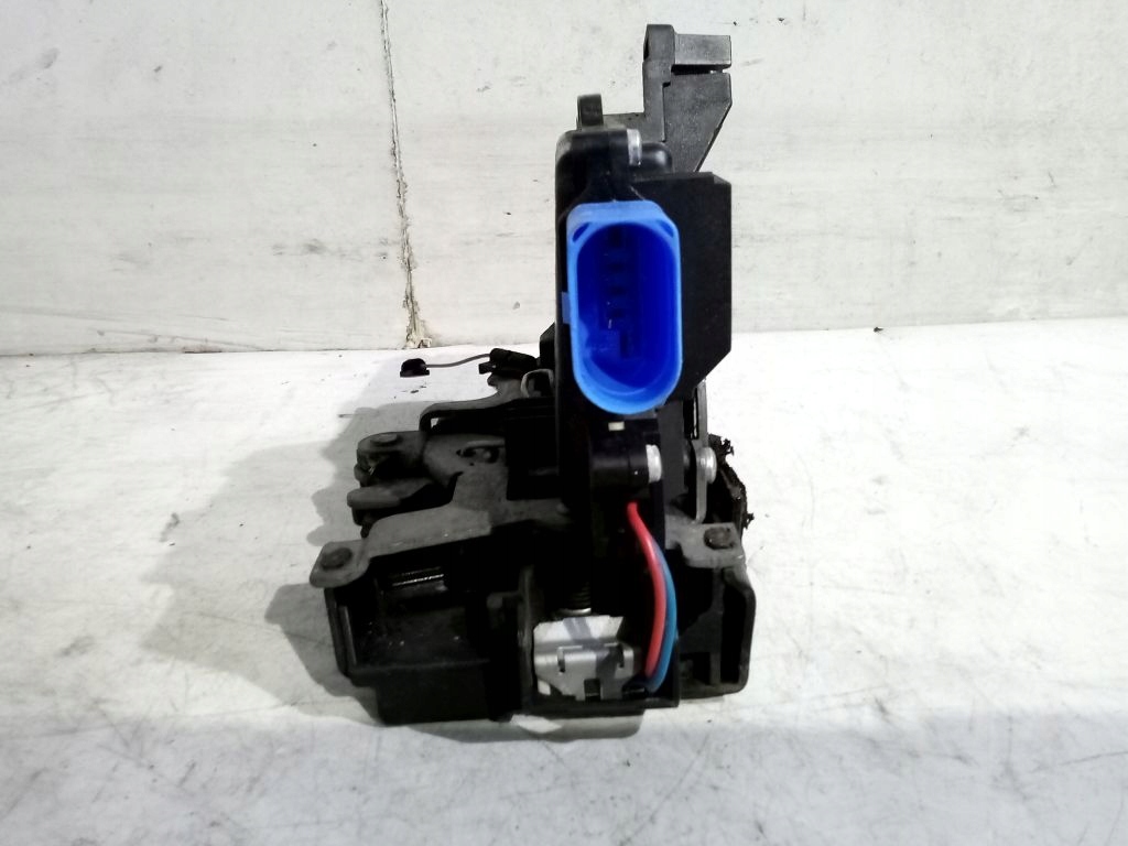 Skoda Roomster lock right front 9 PIN 5J1837016A