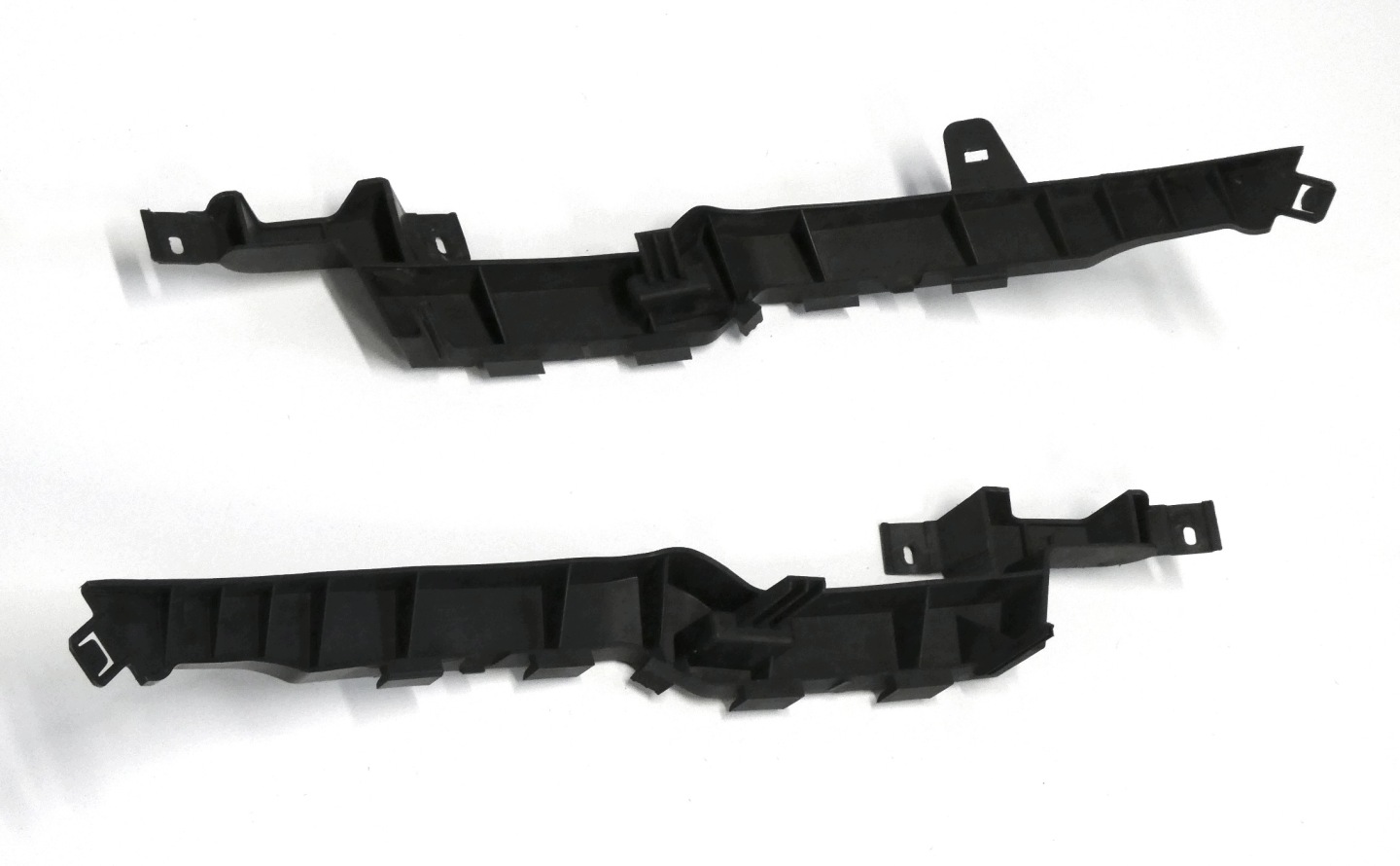 supports of a bumper front right left OPEL MERIVA B