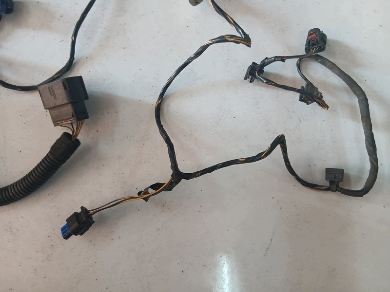 câblage capteurs PDC arrière OPEL ASTRA K 39147042 LM1