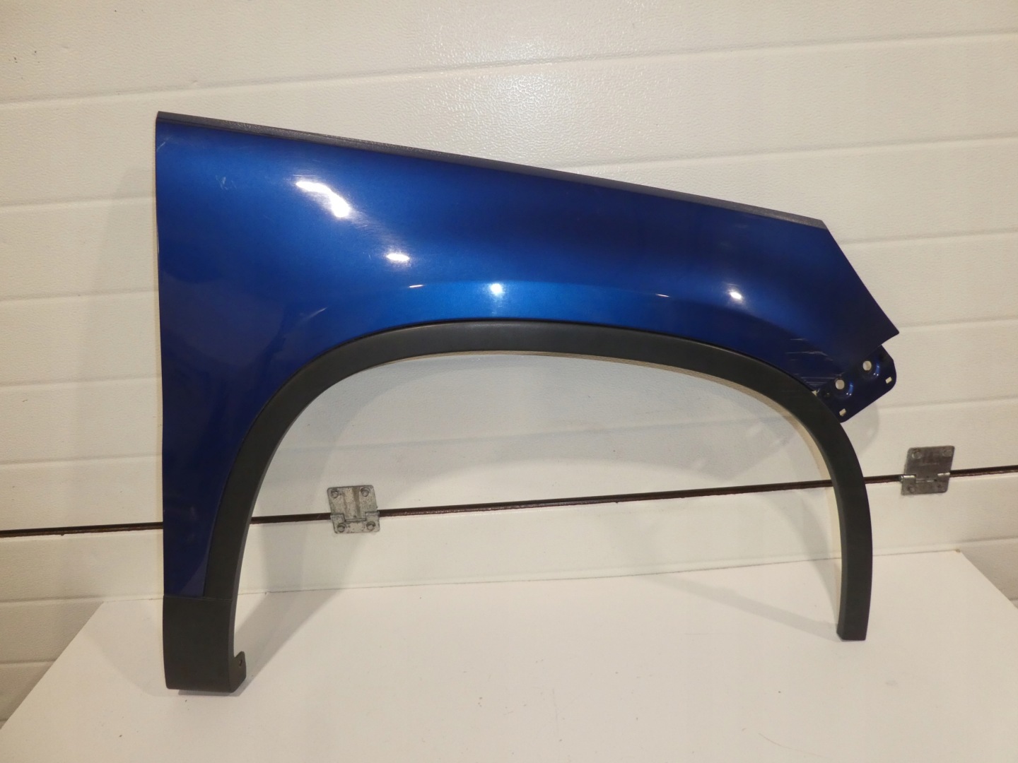 fender front right VW TIGUAN and 5N0 before LIFT blue