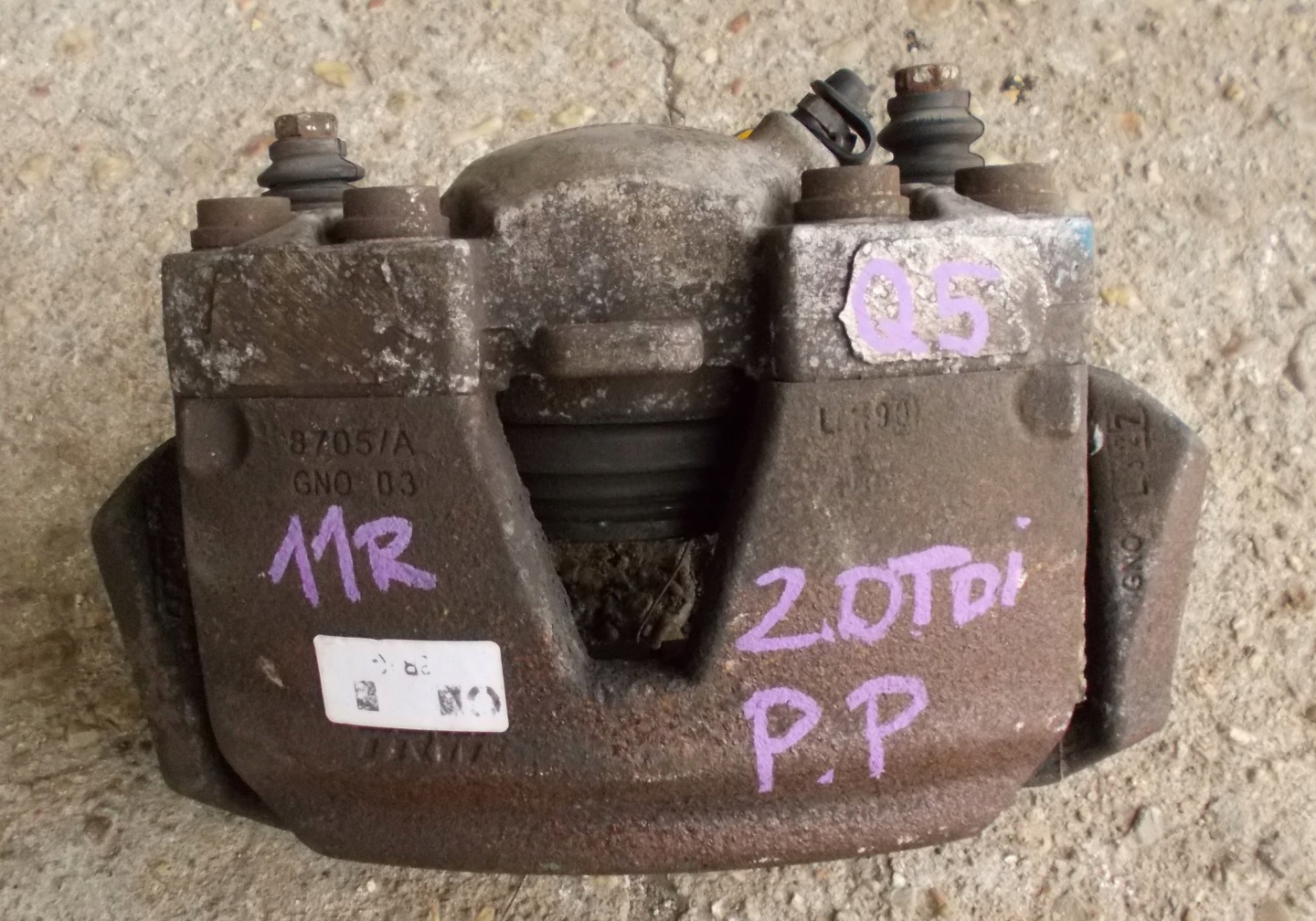 AUDI Q5 2.0 TDI 11R caliper brake right front