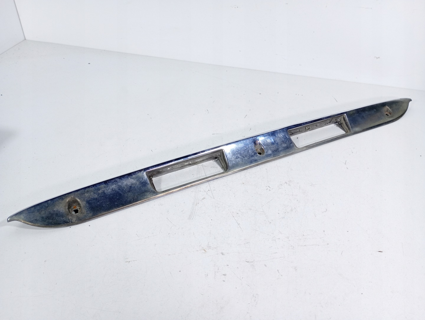 Mercedes W124 93-97 cap bonnet boot OE 1247580502