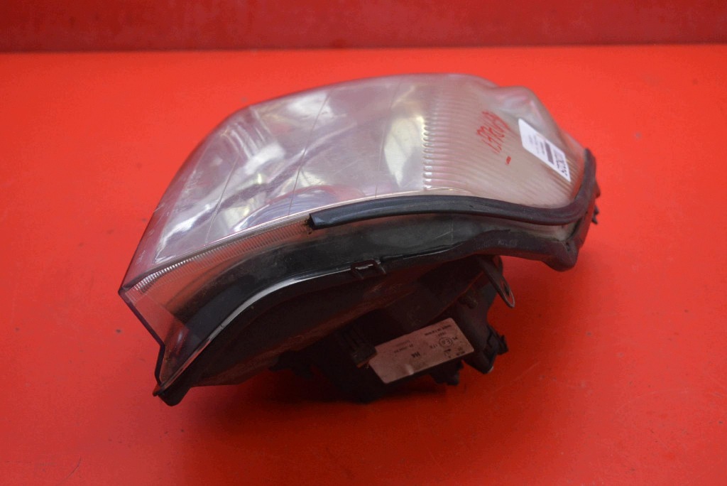 head lights front front KOMPLET EU NISSAN X-TRAIL 1 and T30 01-04