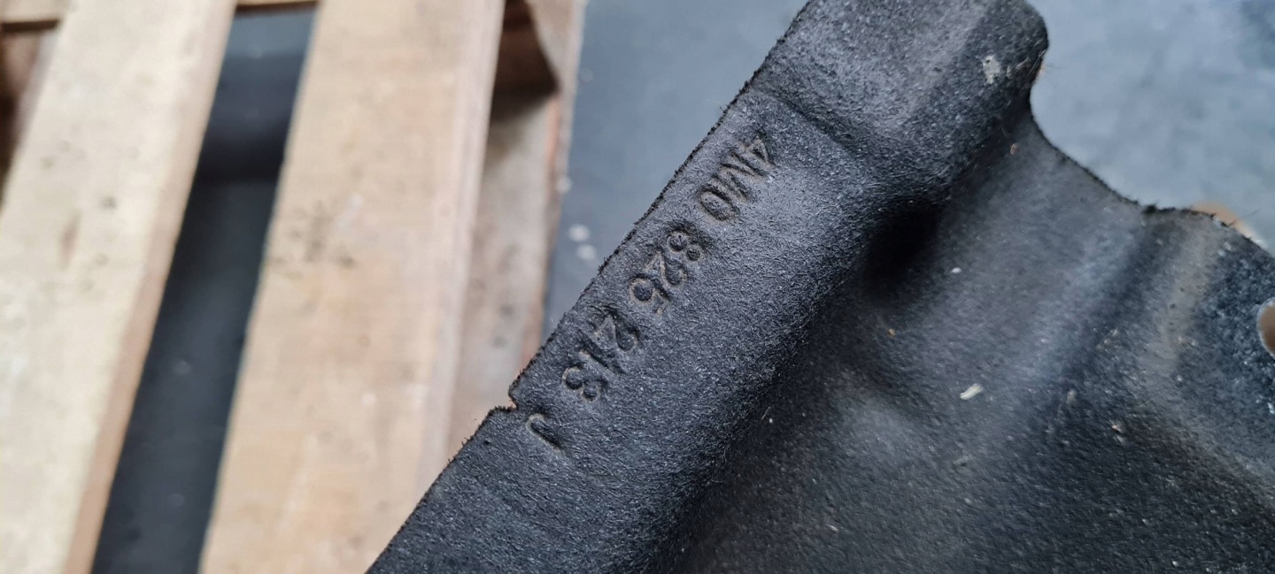 Q7 4M cover cap cover chassis left left rear part 4M0825213J