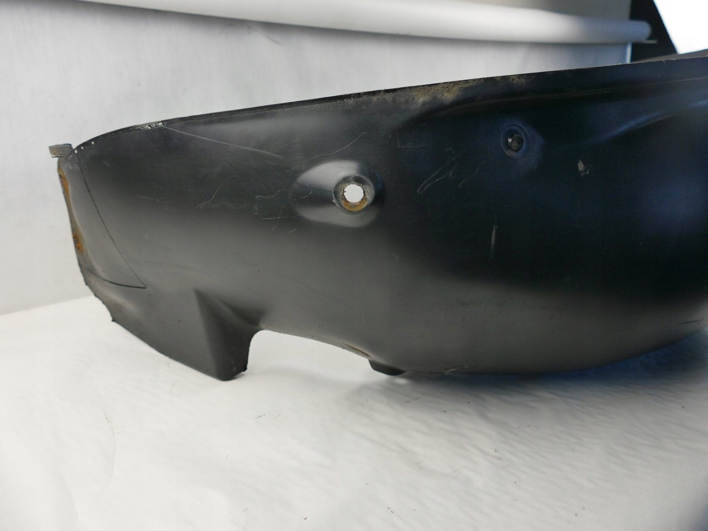 PORSCHE CAYENNE 9P mudguard right rear part rear. right