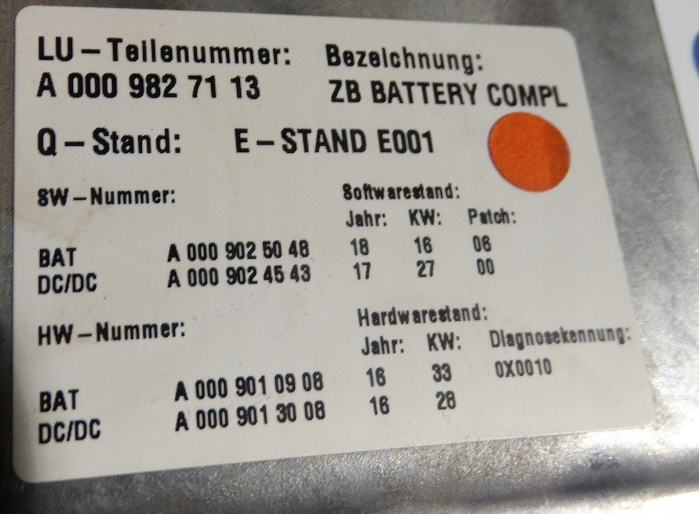 IDEAL AKUMULATOR ROZRUCHOWY HYBRYD MERCEDES W205 1