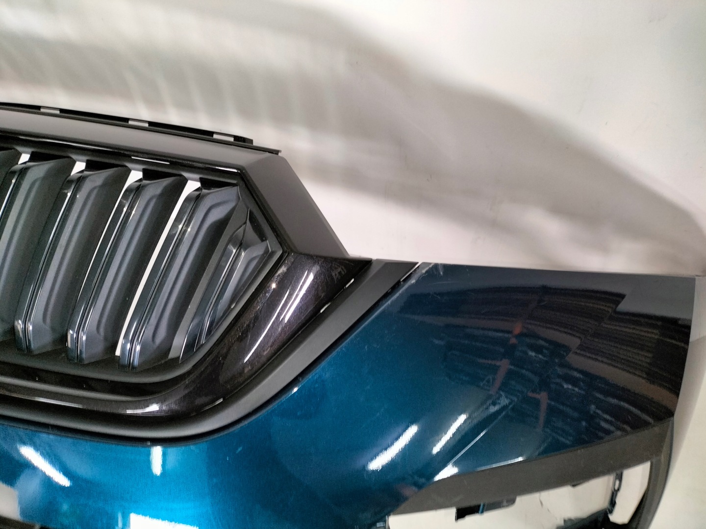 FRONTSTOSSSTANGE VORNE SKODA OCTAVIA 4 IV 19
