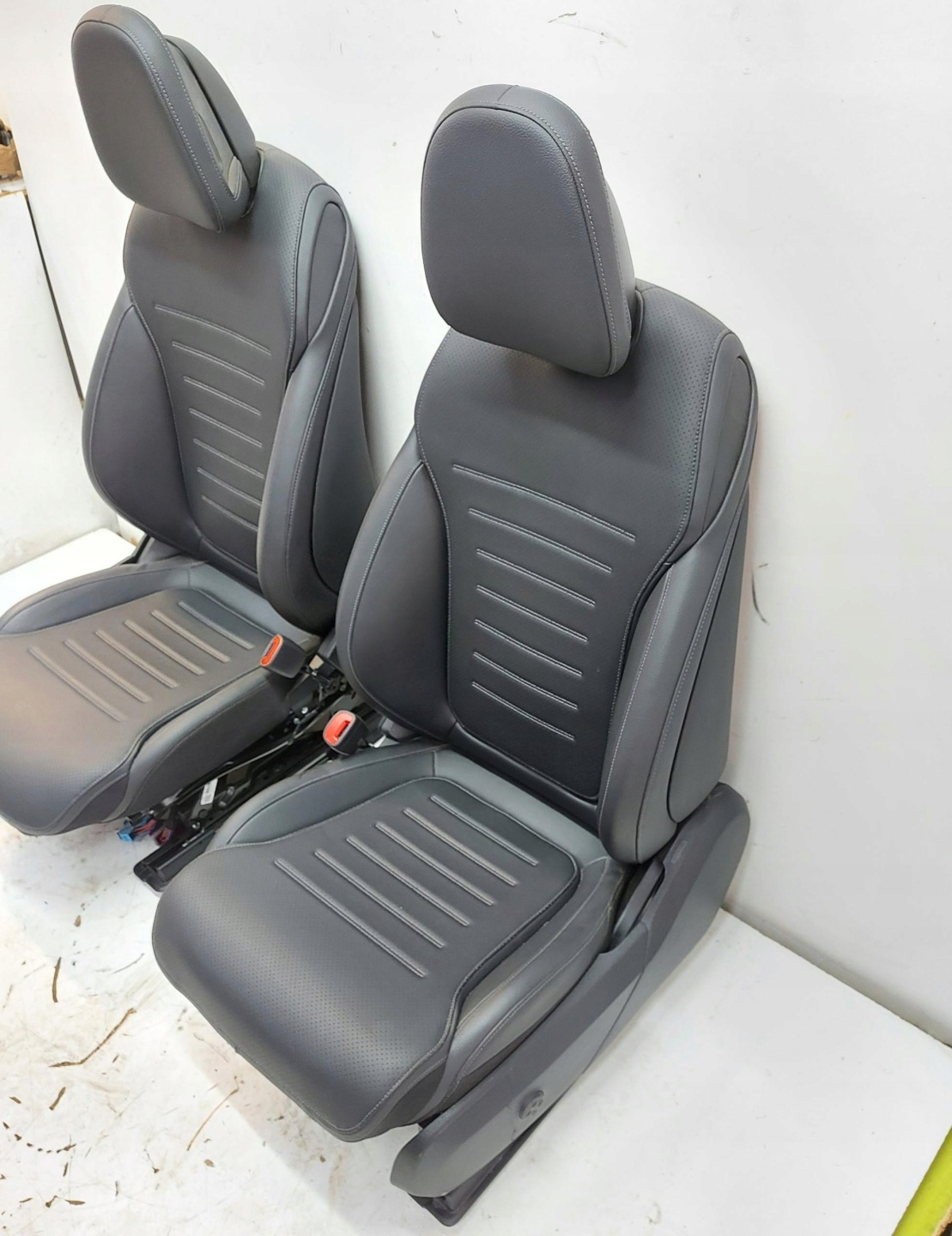 Mercedes W254 GLC 220d KANAPY seats front rear part KPL