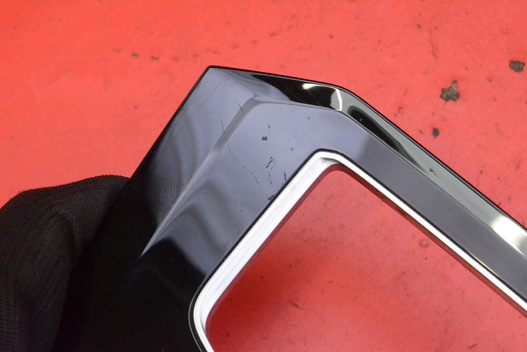 DEKOR frame RADIA 3G0819475A VW PASSAT B8 14-19