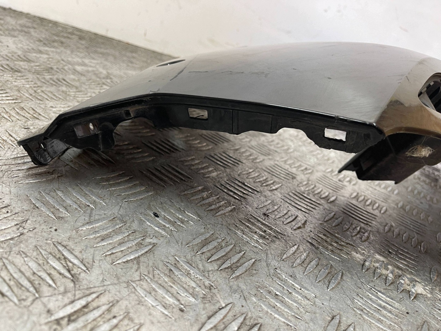 corner of a bumper left left AUDI Q3 II 83A S-LINE 18