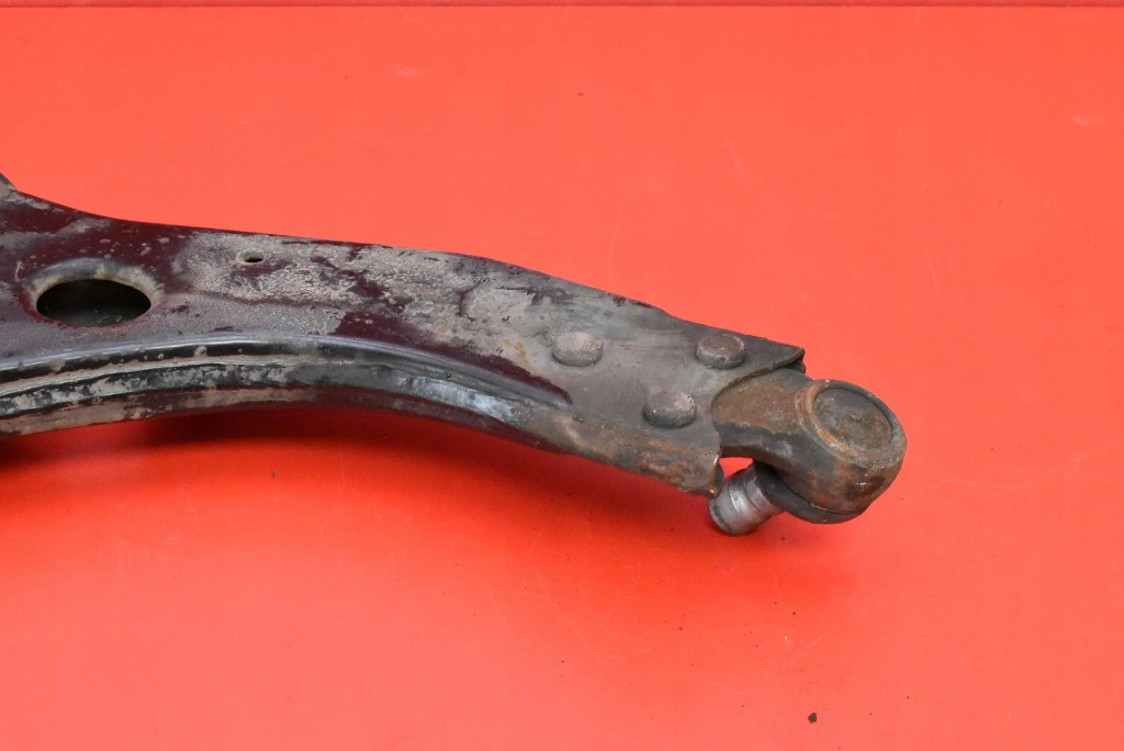 arm left front lower VOLVO V40 2 II 2.0 D4 190 KM 12-16