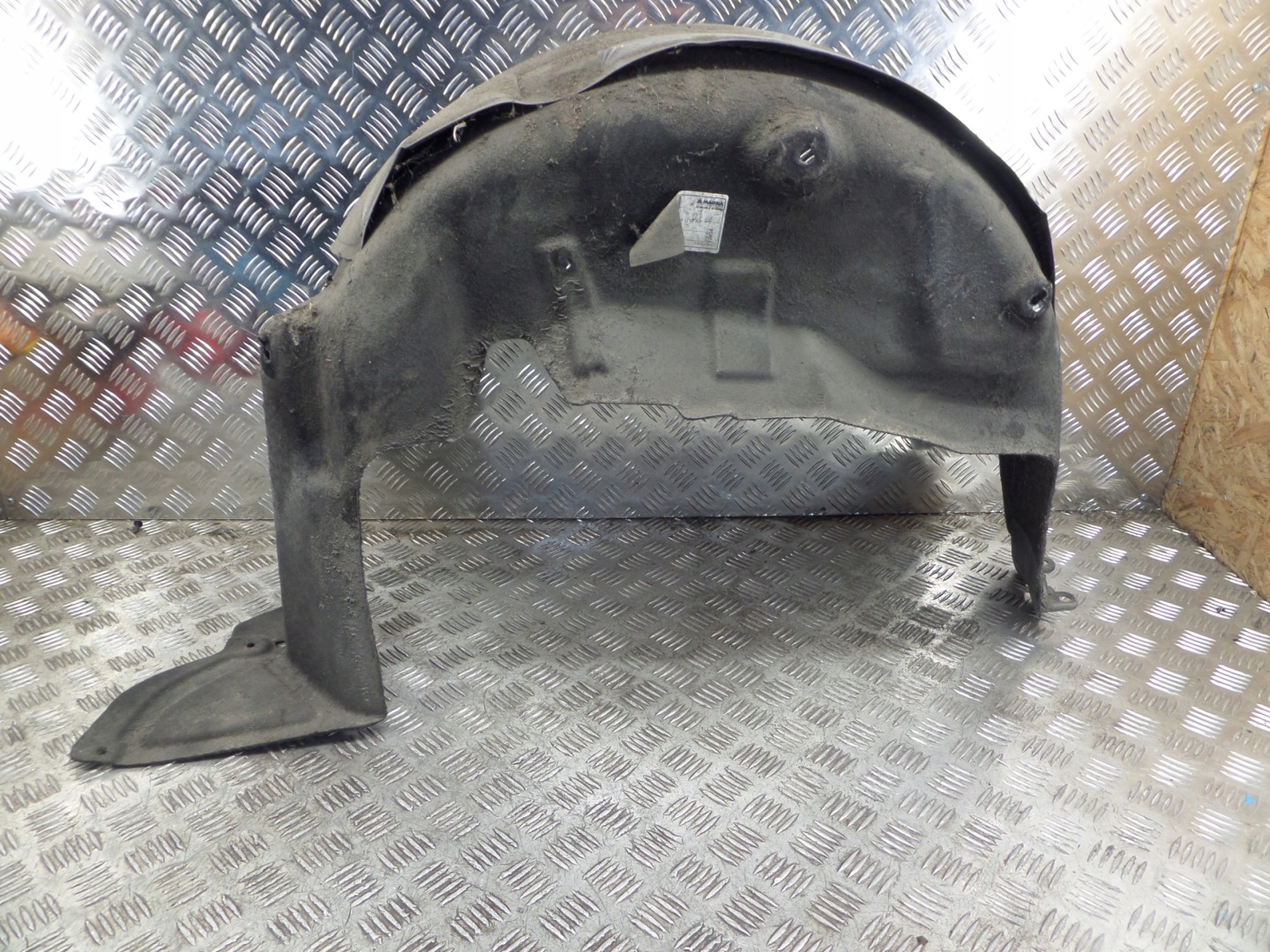MERCEDES W 176 mudguard rear part left A1766900730
