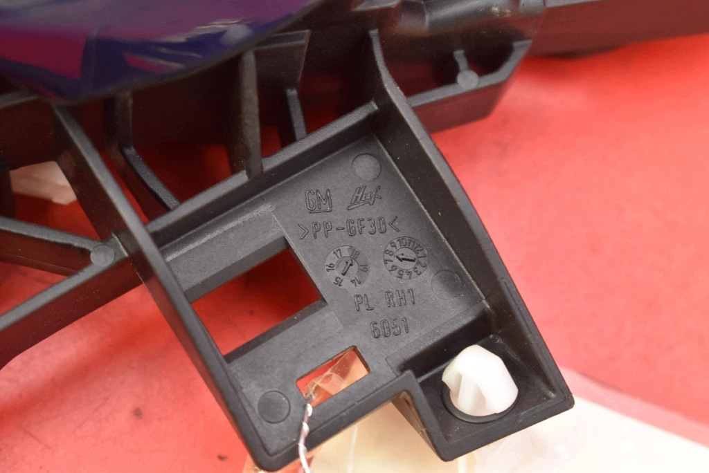 handle right front front Y23A 13515503 OPEL ASTRA 5 V K 15-20