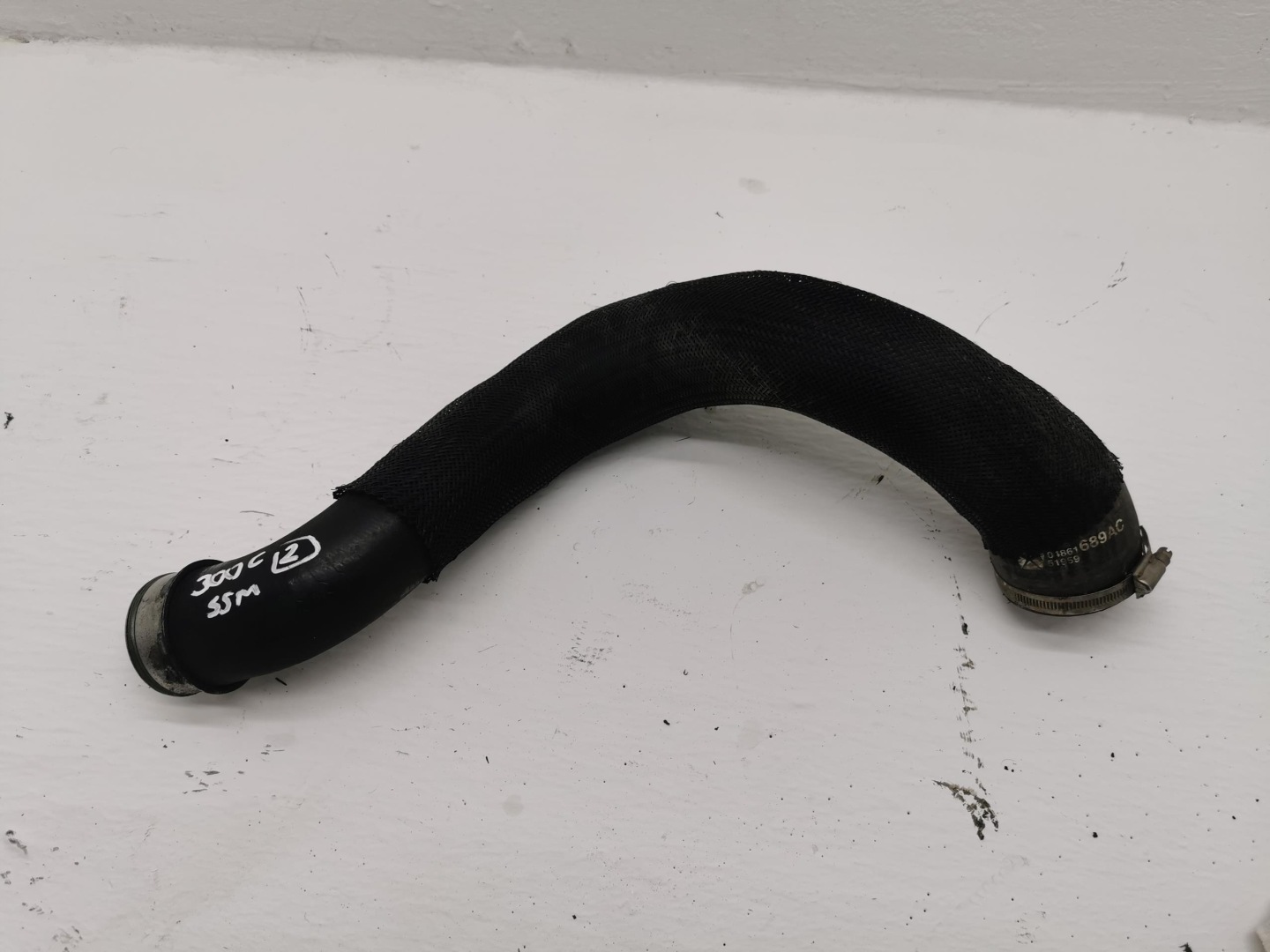 pipe air CHRYSLER 300C 3.0 CRD V6 04861689AC
